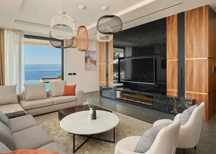 Nyaraló Alanis Mimice