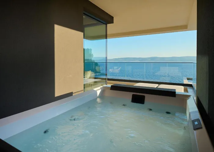 Alanis Nyaraló Mimice